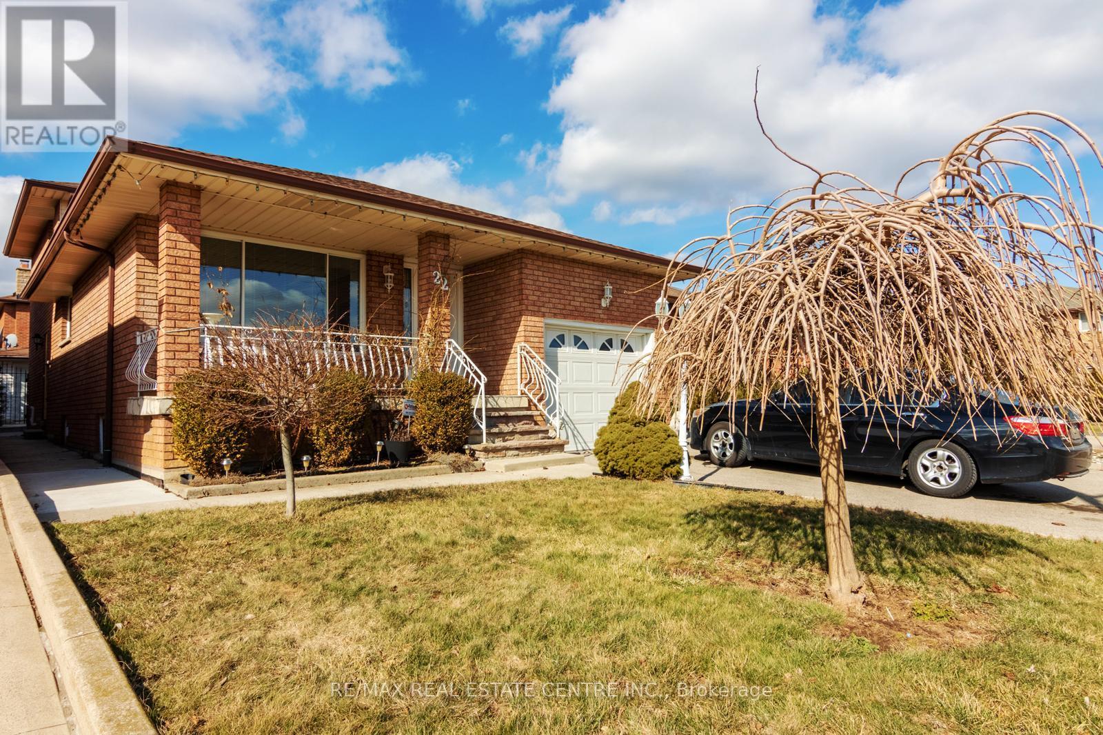 MAIN - 22 GLENHAVEN DRIVE, Hamilton, Ontario