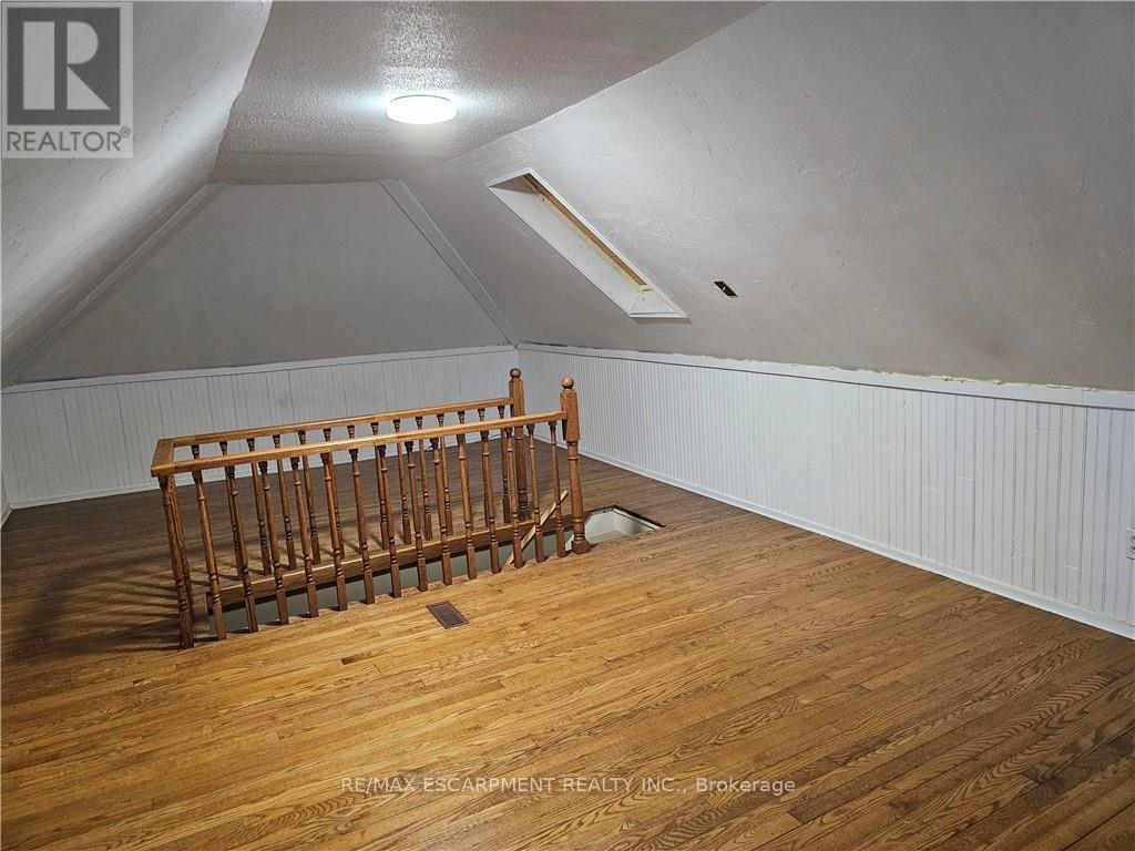 63 New Street, Hamilton (Strathcona), Ontario  L8P 4J7 - Photo 16 - X12363718