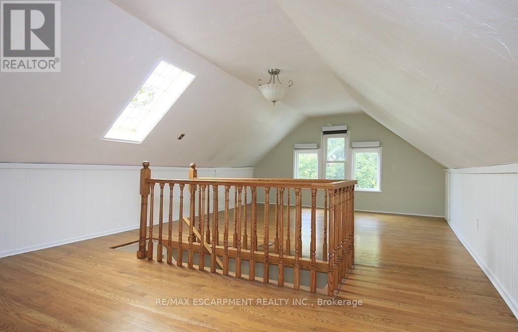 63 New Street, Hamilton (Strathcona), Ontario  L8P 4J7 - Photo 17 - X12363718