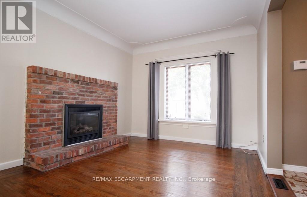 63 New Street, Hamilton (Strathcona), Ontario  L8P 4J7 - Photo 6 - X12363718