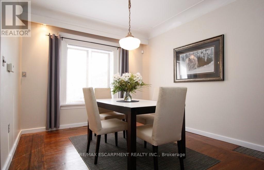 63 New Street, Hamilton (Strathcona), Ontario  L8P 4J7 - Photo 8 - X12363718