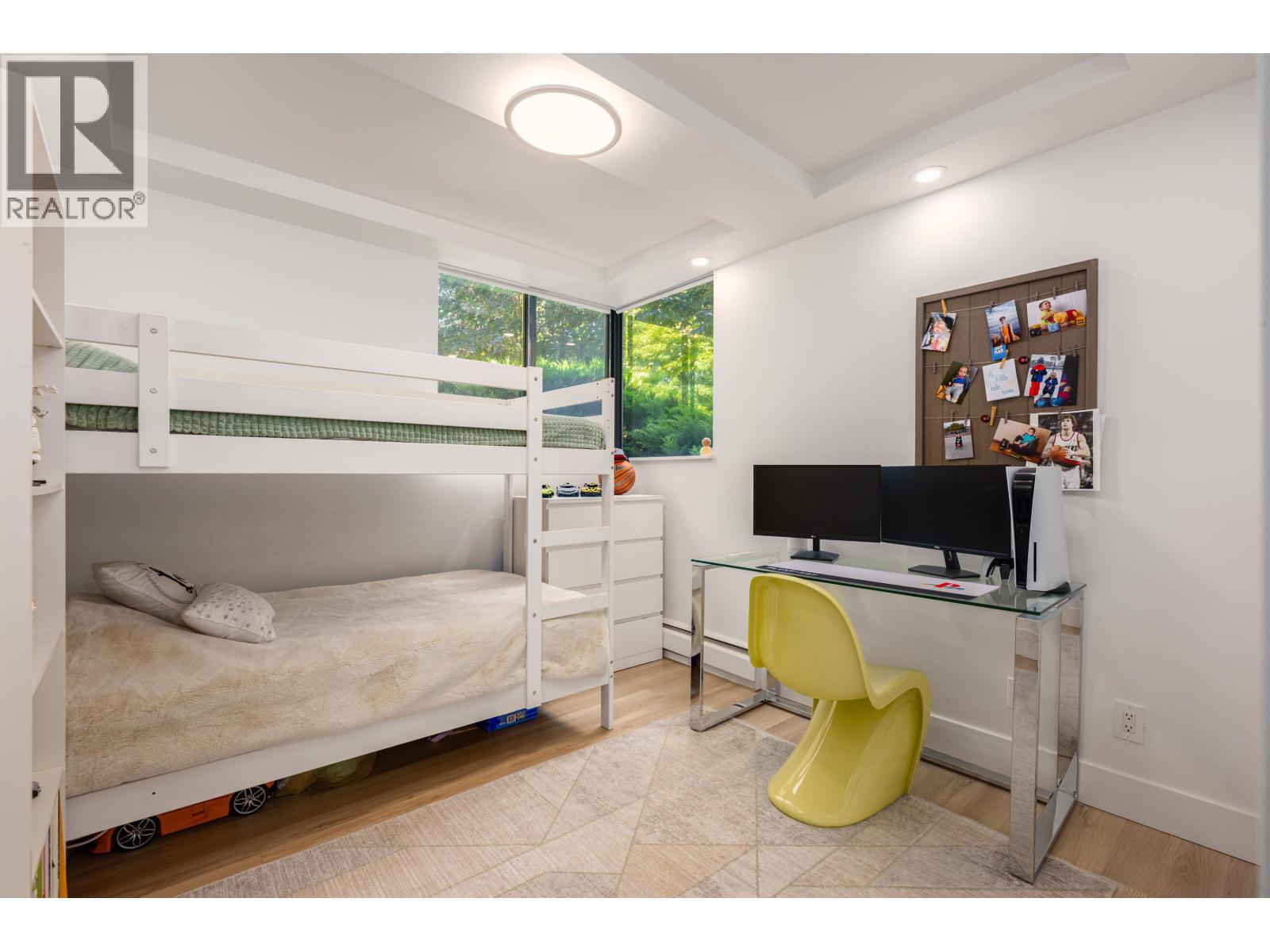 L1 555 13th Street, West Vancouver, British Columbia  V7T 2N8 - Photo 17 - R3040409