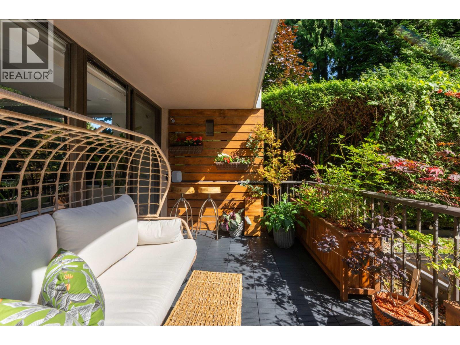 L1 555 13th Street, West Vancouver, British Columbia  V7T 2N8 - Photo 22 - R3040409