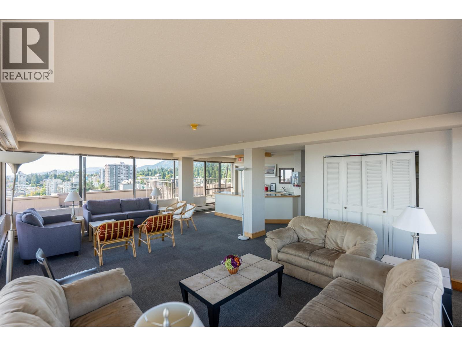 L1 555 13th Street, West Vancouver, British Columbia  V7T 2N8 - Photo 29 - R3040409