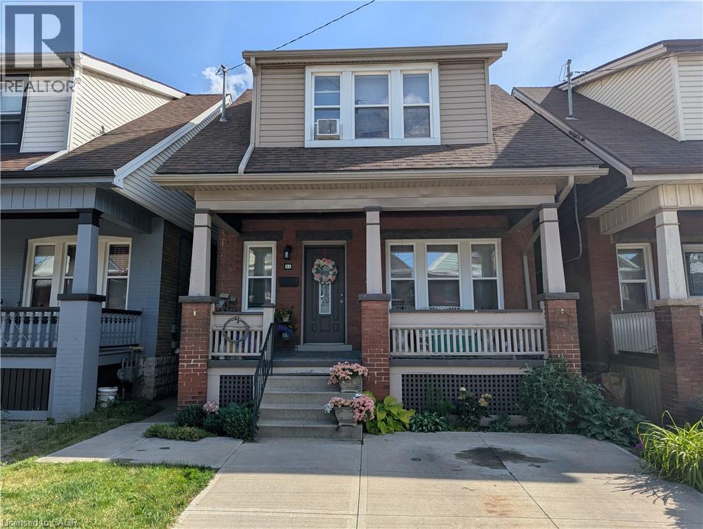 84 Somerset Avenue, Hamilton, Ontario  L8L 2L7 - Photo 1 - 40743718