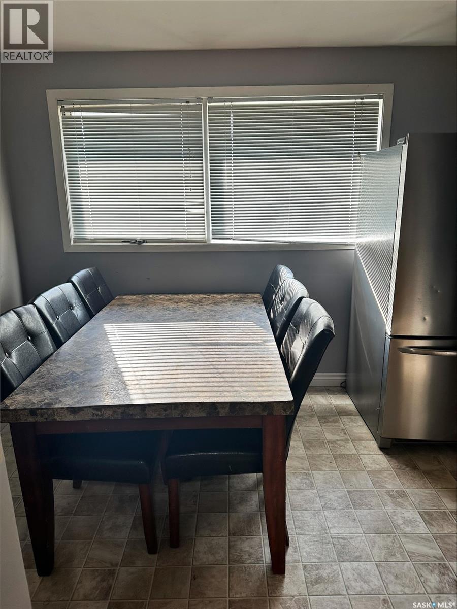 Property at 216 1st STREET W image 3