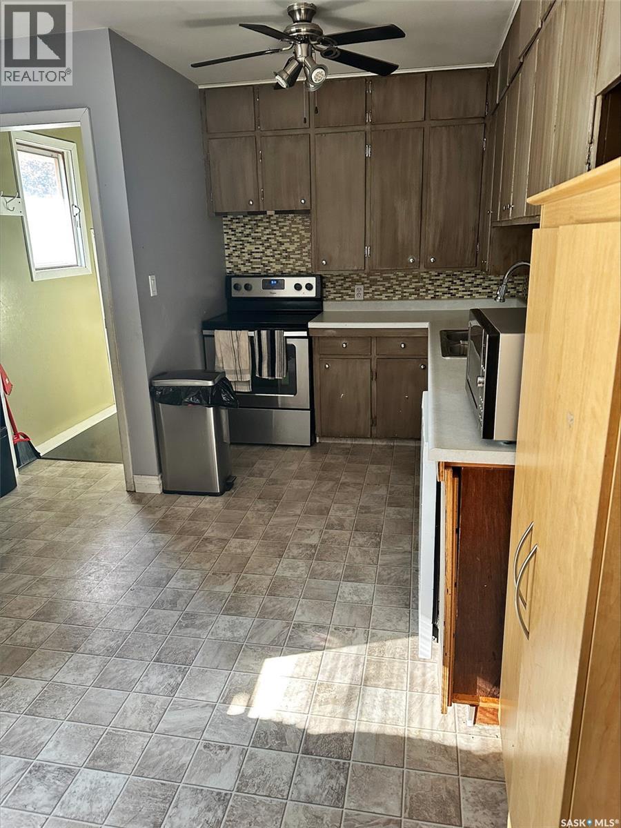 Property at 216 1st STREET W image 2