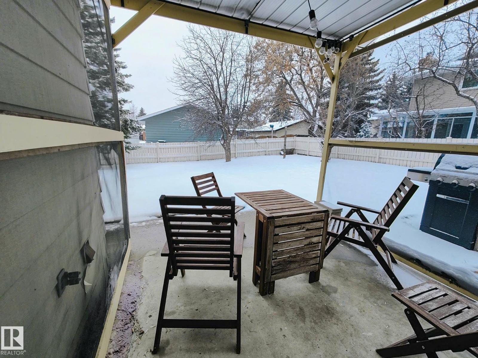 Property at 10420 18 AV NW image 5
