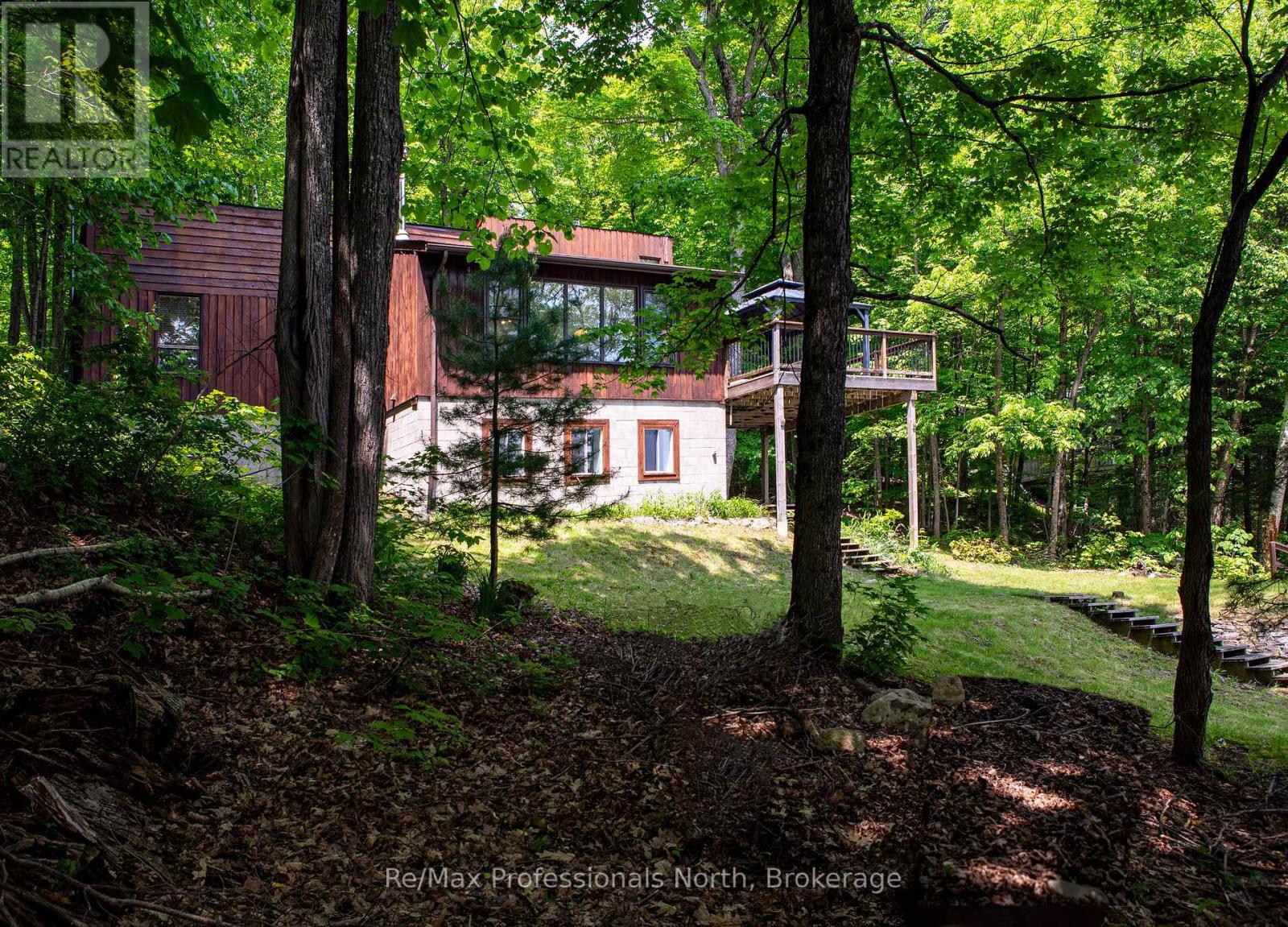 1008 Seven Dwarfs Crescent, Bracebridge, Ontario  P1L 1X1 - Photo 4 - X12225118