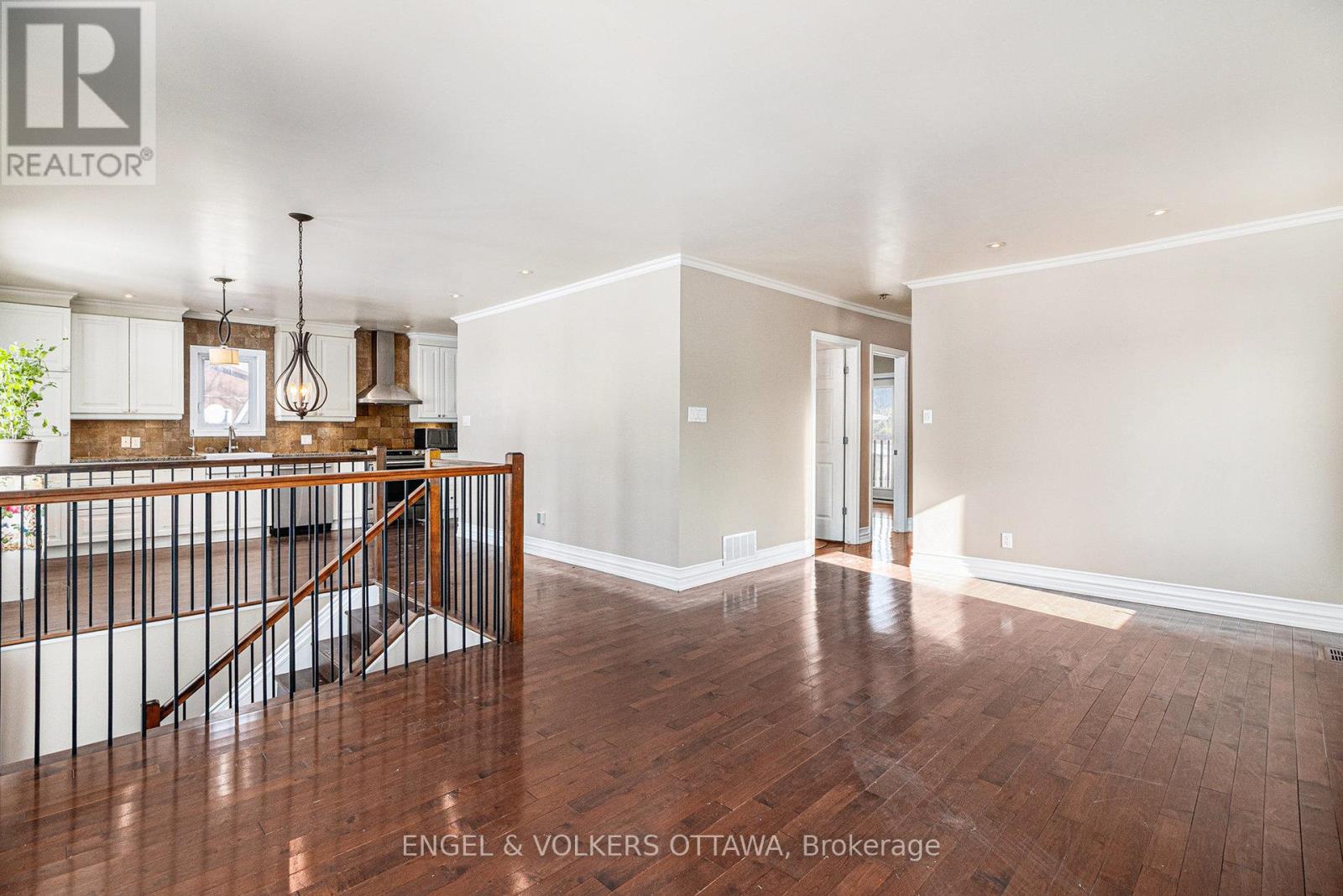 1095 Morin Road, Ottawa, Ontario  K4C 1A5 - Photo 12 - X12363762