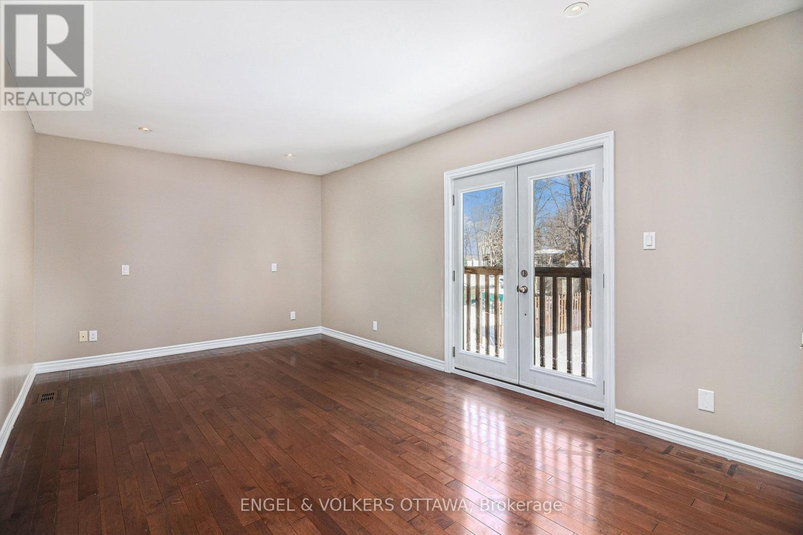 1095 Morin Road, Ottawa, Ontario  K4C 1A5 - Photo 13 - X12363762