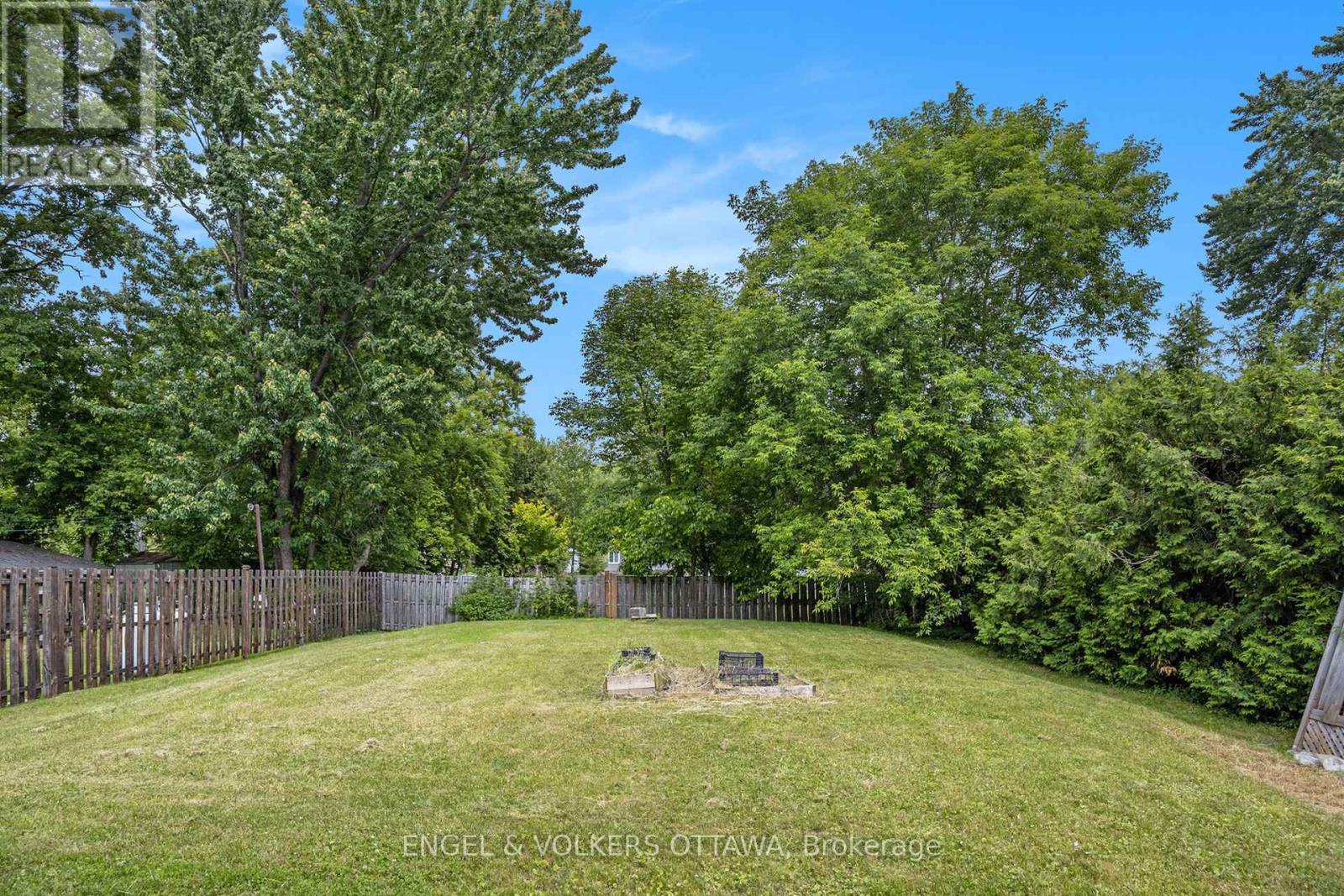 1095 Morin Road, Ottawa, Ontario  K4C 1A5 - Photo 25 - X12363762