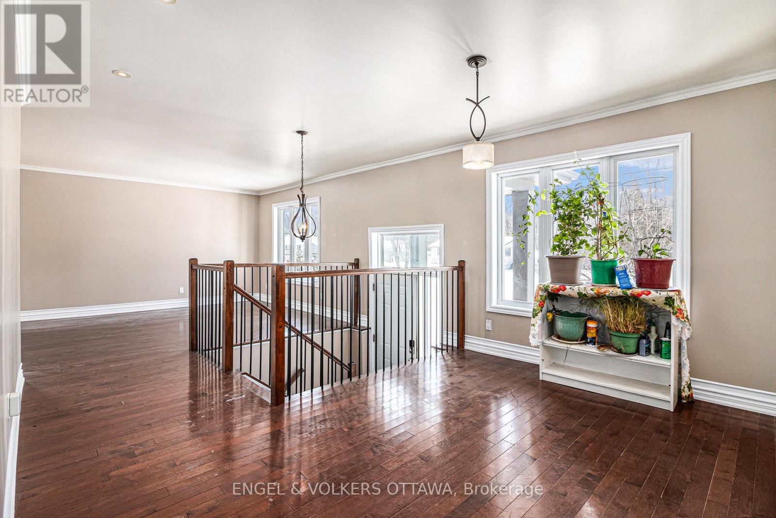 1095 Morin Road, Ottawa, Ontario  K4C 1A5 - Photo 6 - X12363762