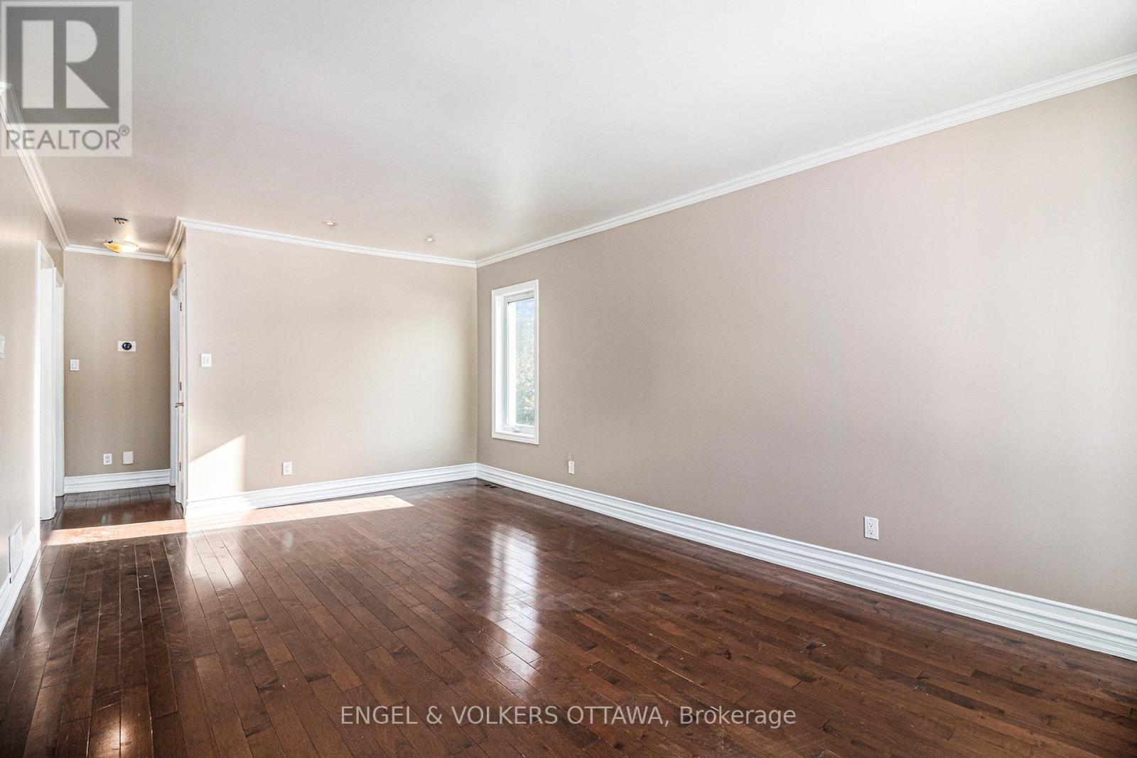 1095 Morin Road, Ottawa, Ontario  K4C 1A5 - Photo 8 - X12363762