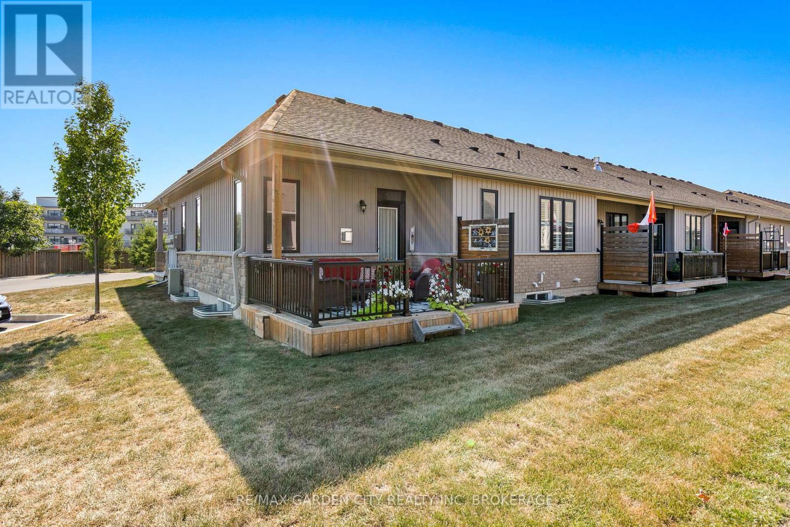 54 Borden Trail, Welland, Ontario  L3C 0H1 - Photo 22 - X12363771