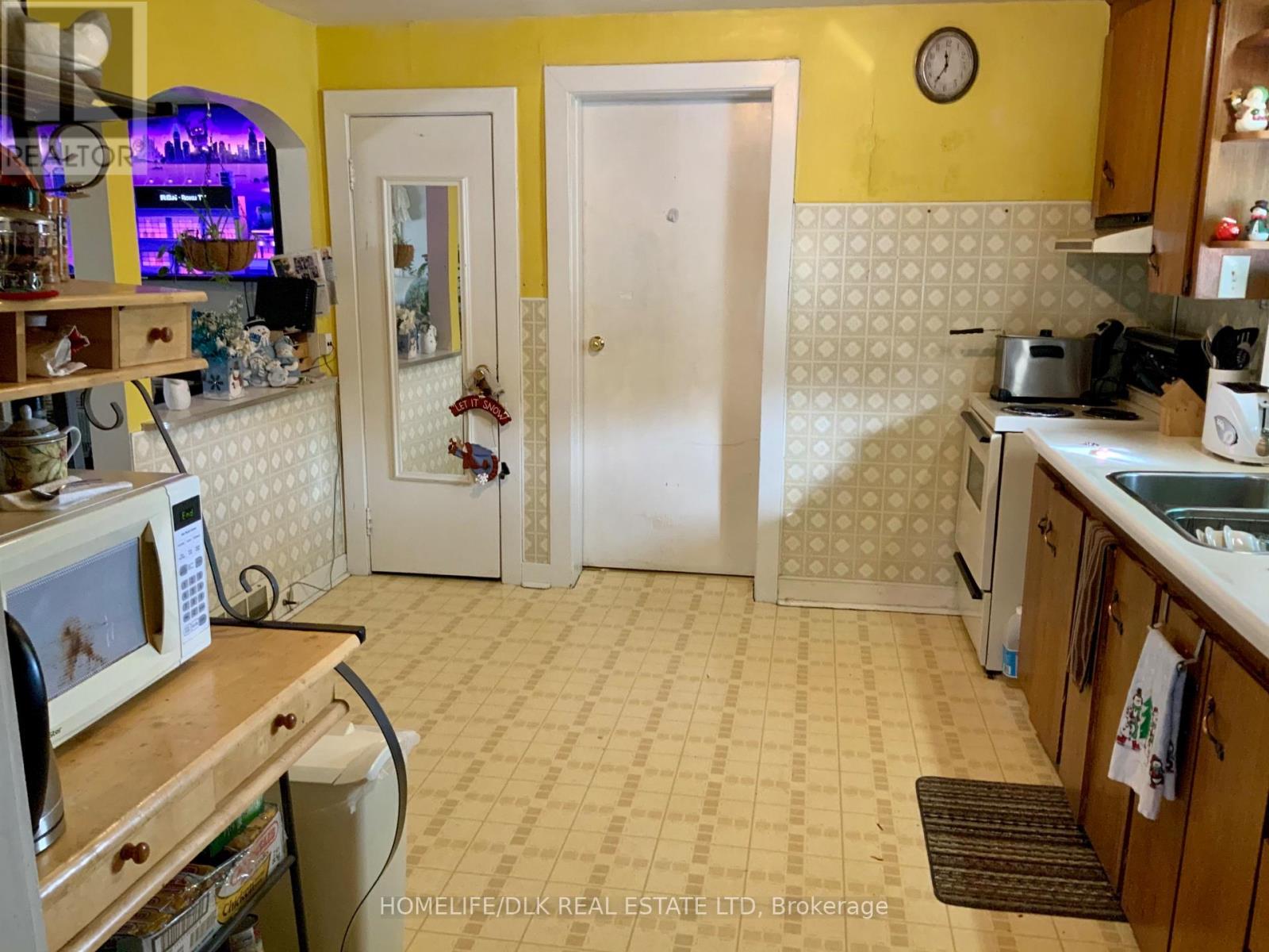 706 Benson Street, Edwardsburgh/cardinal, Ontario  K0E 1E0 - Photo 19 - X12363760