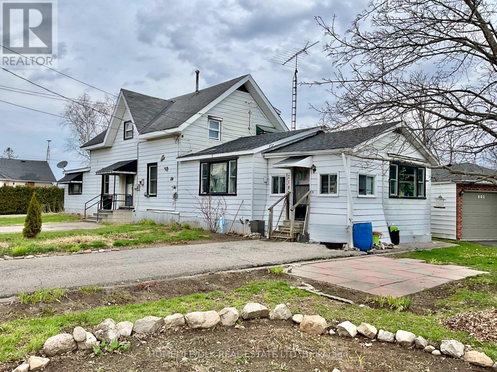 706 Benson Street, Edwardsburgh/cardinal, Ontario  K0E 1E0 - Photo 2 - X12363760
