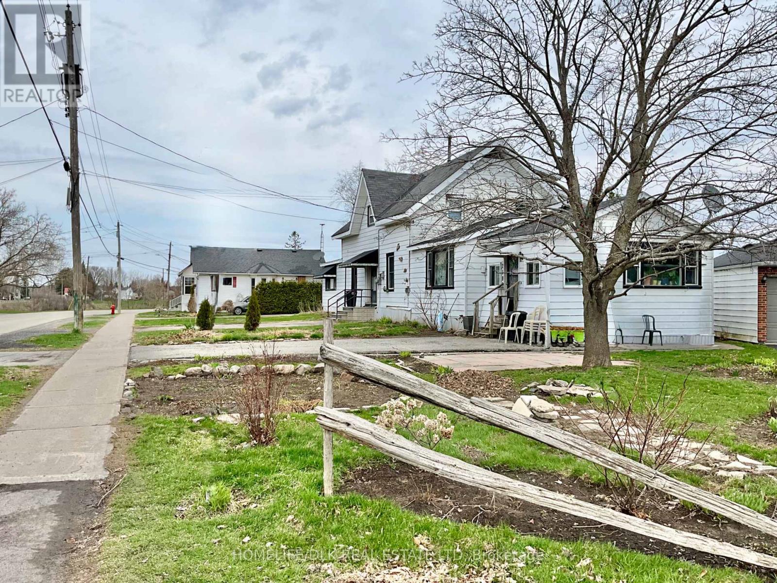 706 Benson Street, Edwardsburgh/cardinal, Ontario  K0E 1E0 - Photo 3 - X12363760