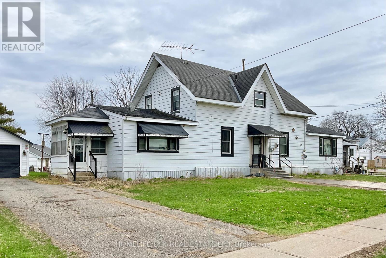 706 Benson Street, Edwardsburgh/cardinal, Ontario  K0E 1E0 - Photo 4 - X12363760