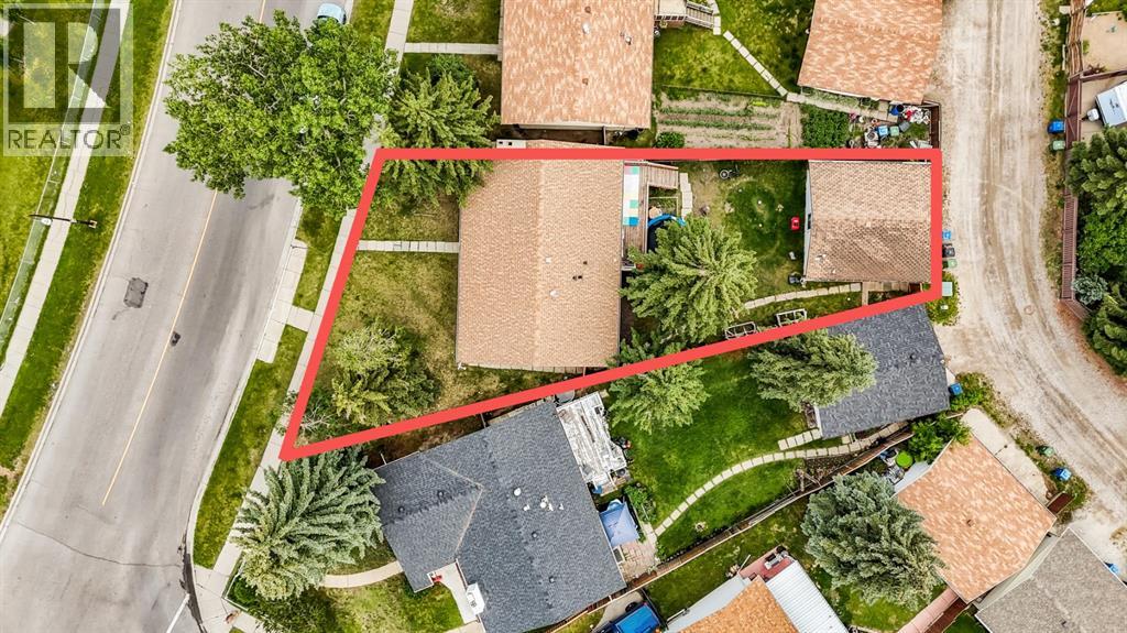 Property at 6507 Temple Drive NE image 3