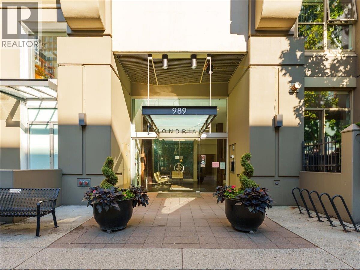 1406 989 Richards Street, Vancouver, British Columbia  V6B 6R6 - Photo 25 - R3040045