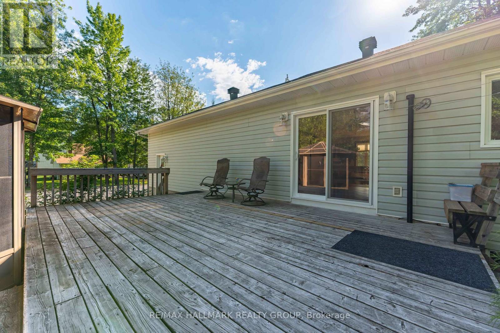 284 County 19 Road, Alfred And Plantagenet, Ontario  K0A 3K0 - Photo 33 - X12363782