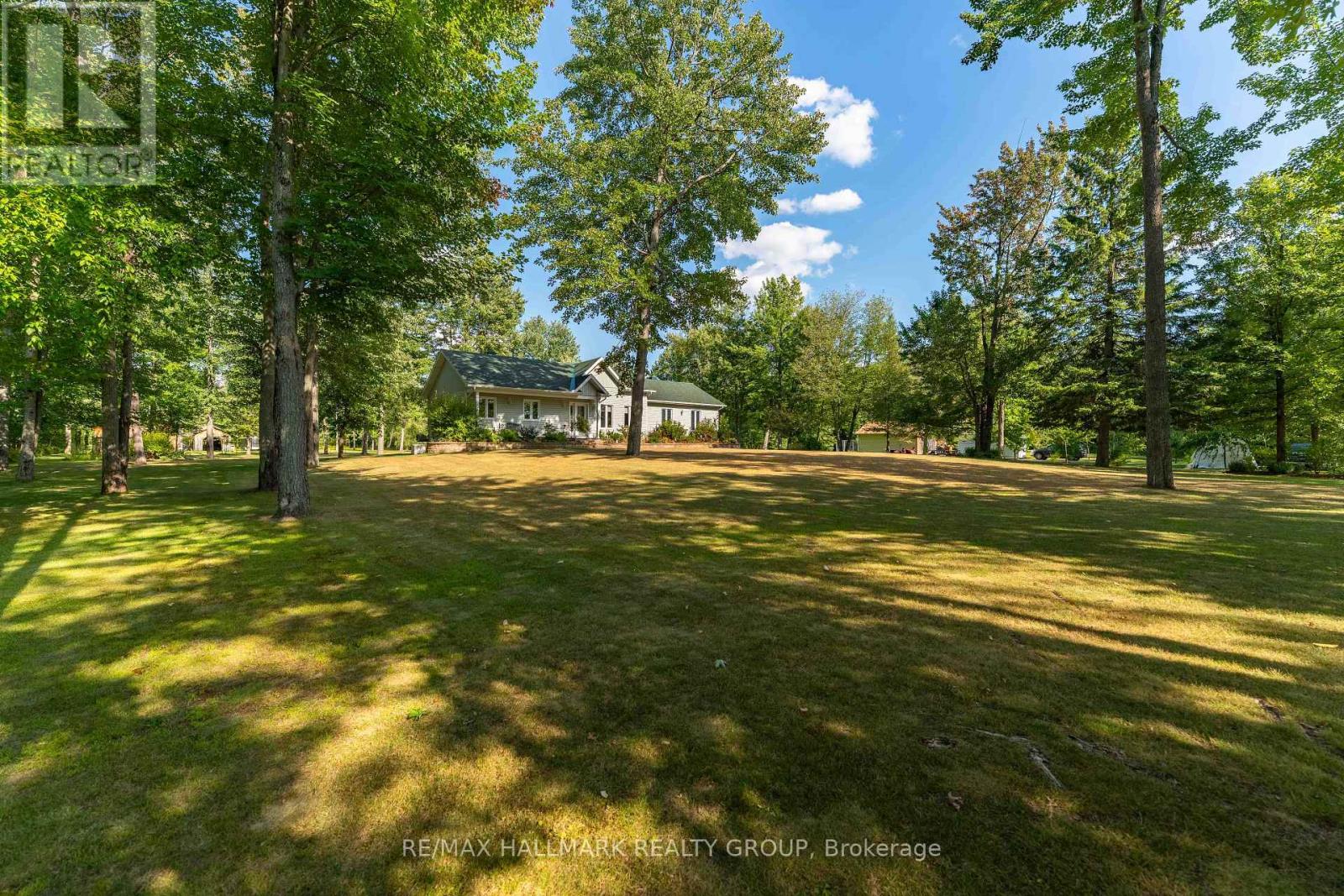 284 County 19 Road, Alfred And Plantagenet, Ontario  K0A 3K0 - Photo 4 - X12363782