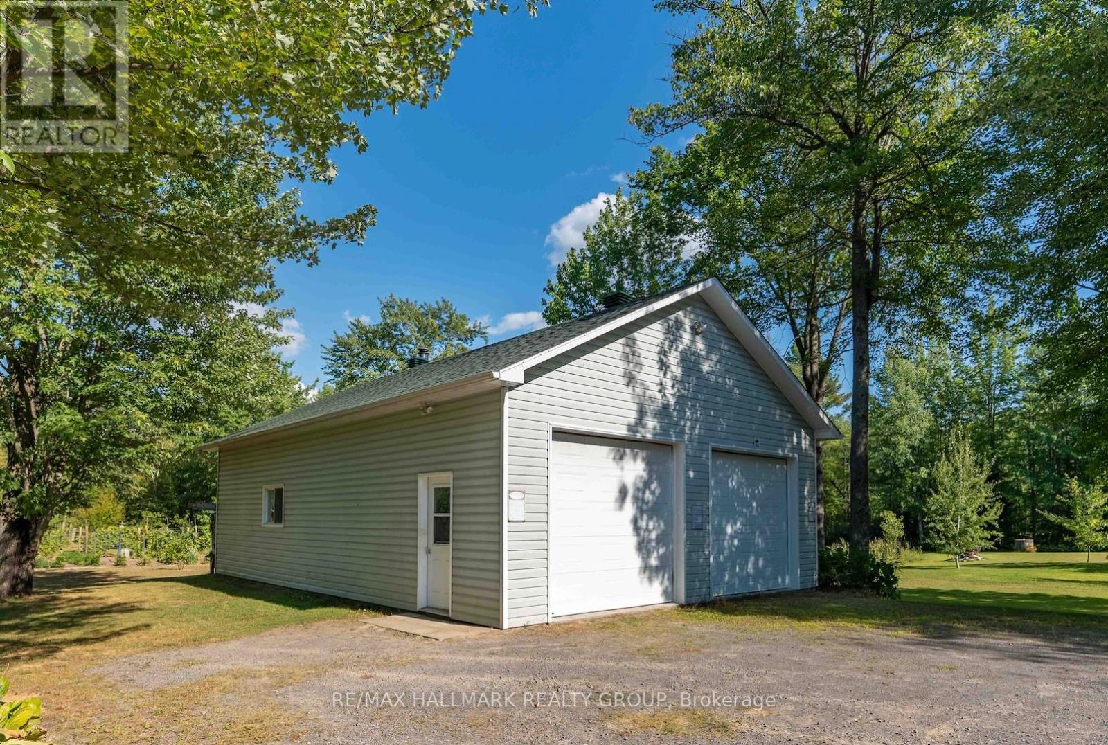 284 County 19 Road, Alfred And Plantagenet, Ontario  K0A 3K0 - Photo 47 - X12363782