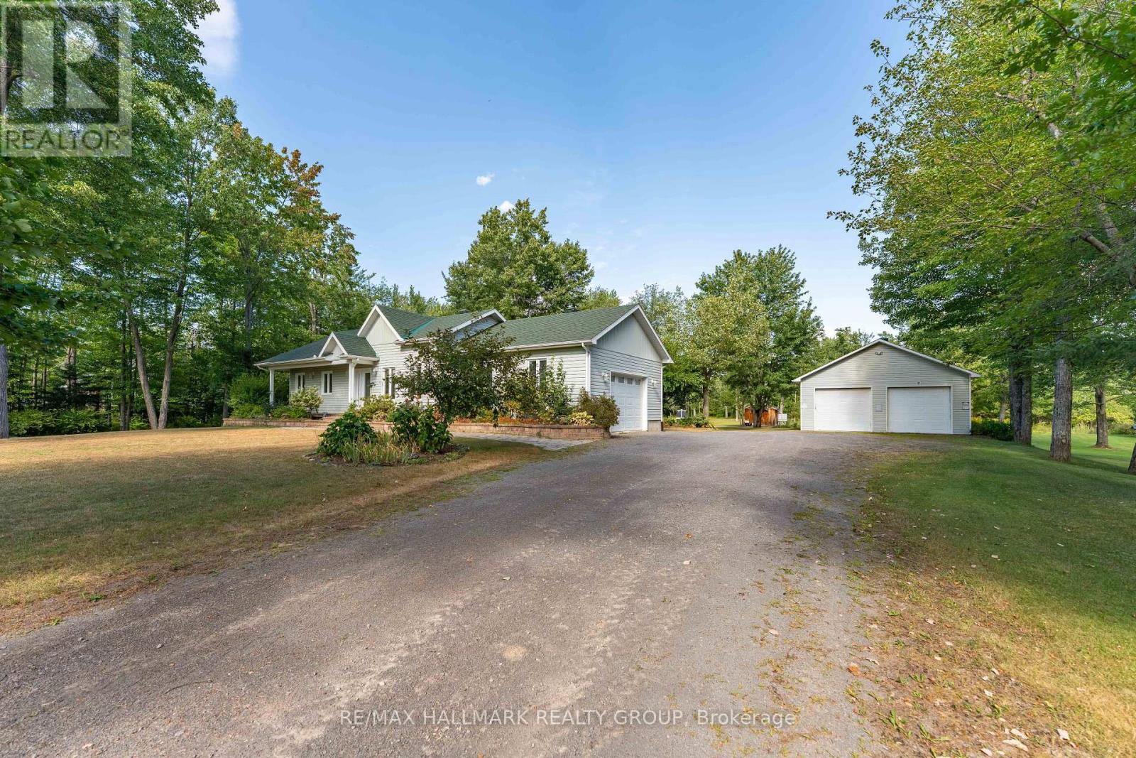 284 County 19 Road, Alfred And Plantagenet, Ontario  K0A 3K0 - Photo 6 - X12363782
