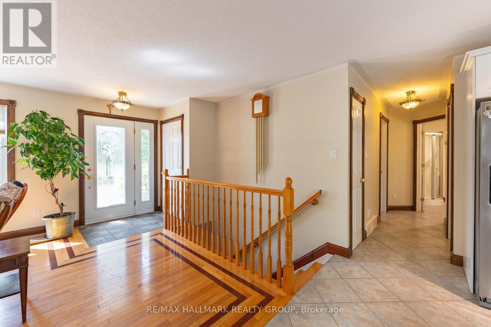 284 County 19 Road, Alfred And Plantagenet, Ontario  K0A 3K0 - Photo 8 - X12363782