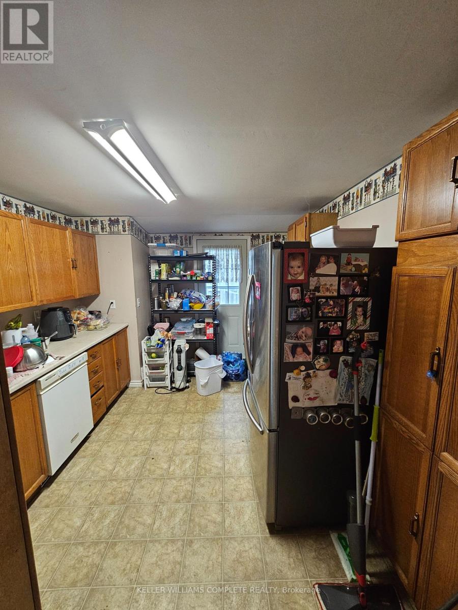 3794 Brunswick Avenue, Fort Erie (Crystal Beach), Ontario  L0S 1B0 - Photo 5 - X12363781