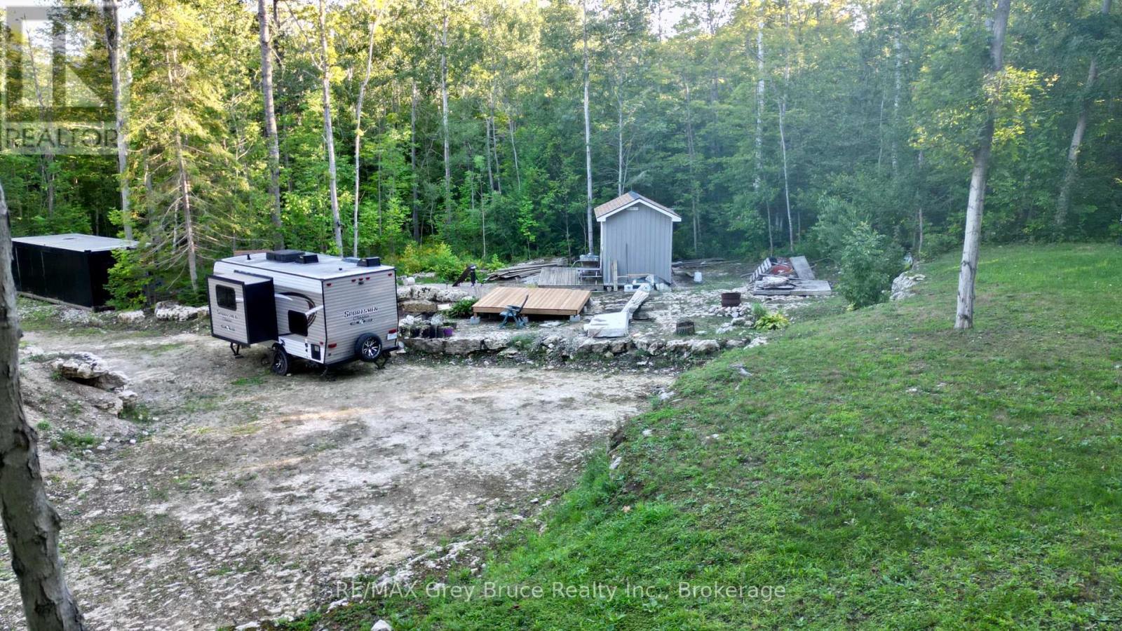279 Barney's Boulevard, Northern Bruce Peninsula, Ontario  N0H 1Z0 - Photo 28 - X12363788
