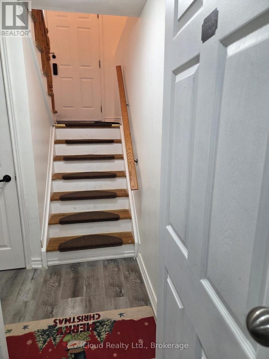 Apartment 1, Room 1 And 2 - 2586 Foxmeadow Road N, Peterborough East, Ontario  K9L 1X2 - Photo 3 - X12363796