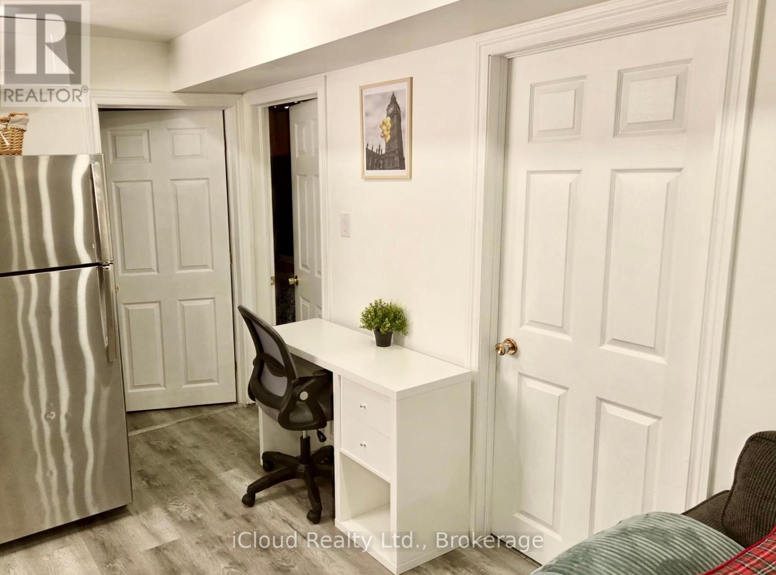 Apartment 1, Room 1 And 2 - 2586 Foxmeadow Road N, Peterborough East, Ontario  K9L 1X2 - Photo 7 - X12363796