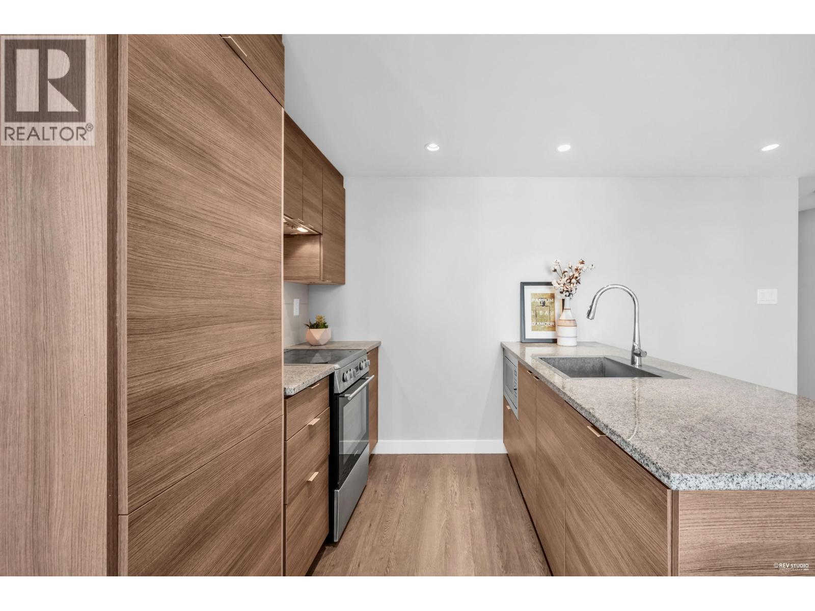 3207 488 Sw Marine Drive, Vancouver, British Columbia  V5X 0C6 - Photo 5 - R3040340