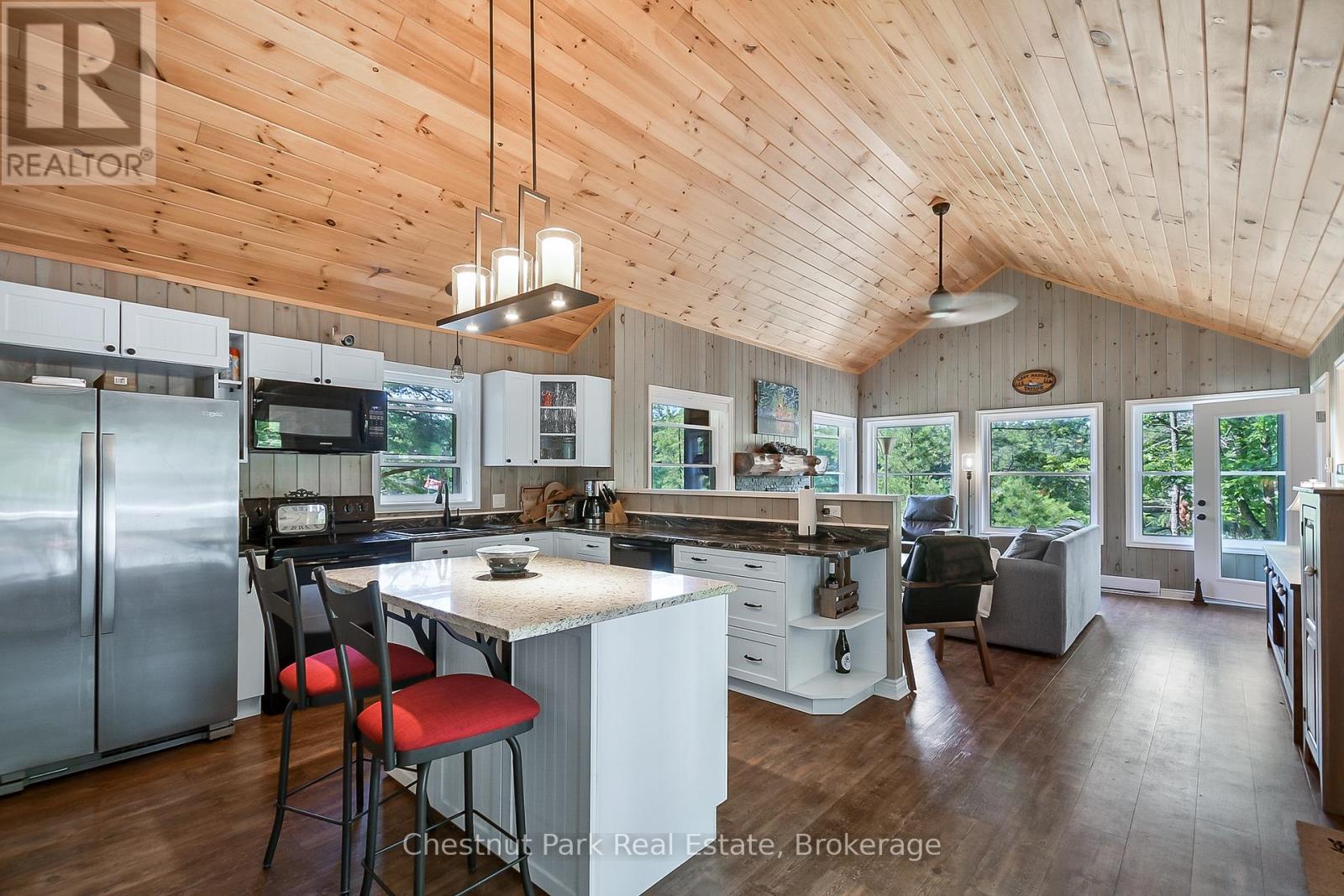 86 Taylor Island, Gravenhurst, Ontario  P1P 1R2 - Photo 21 - X12363817