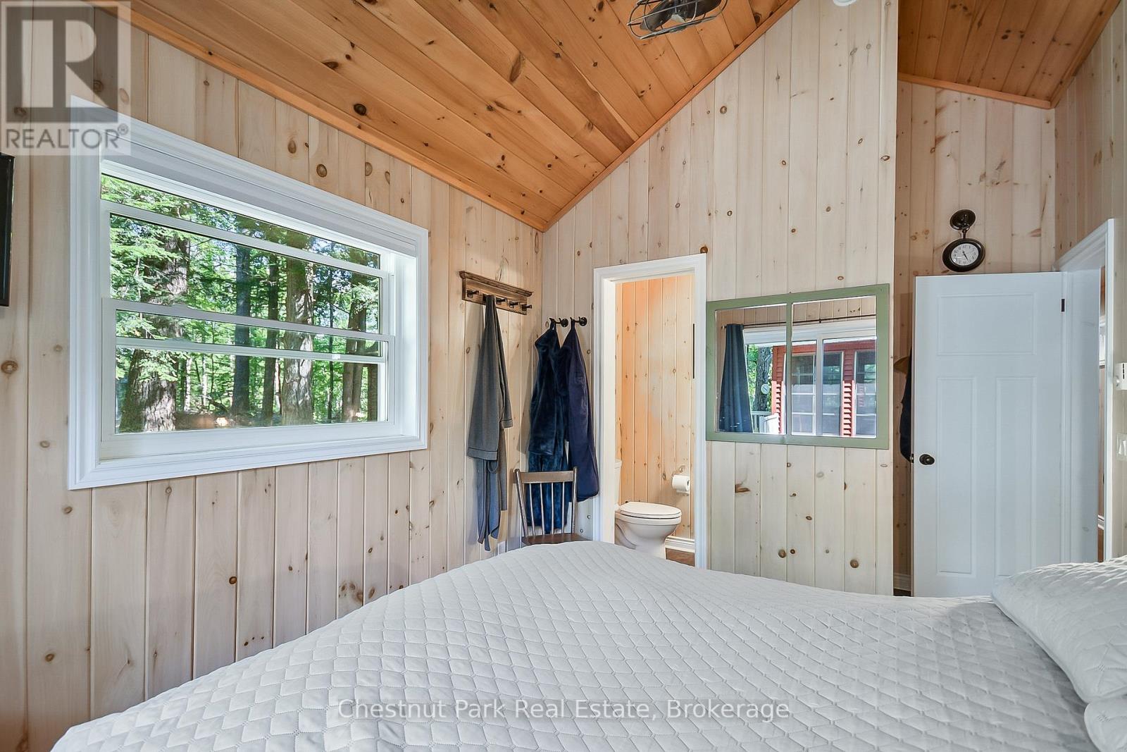 86 Taylor Island, Gravenhurst, Ontario  P1P 1R2 - Photo 33 - X12363817