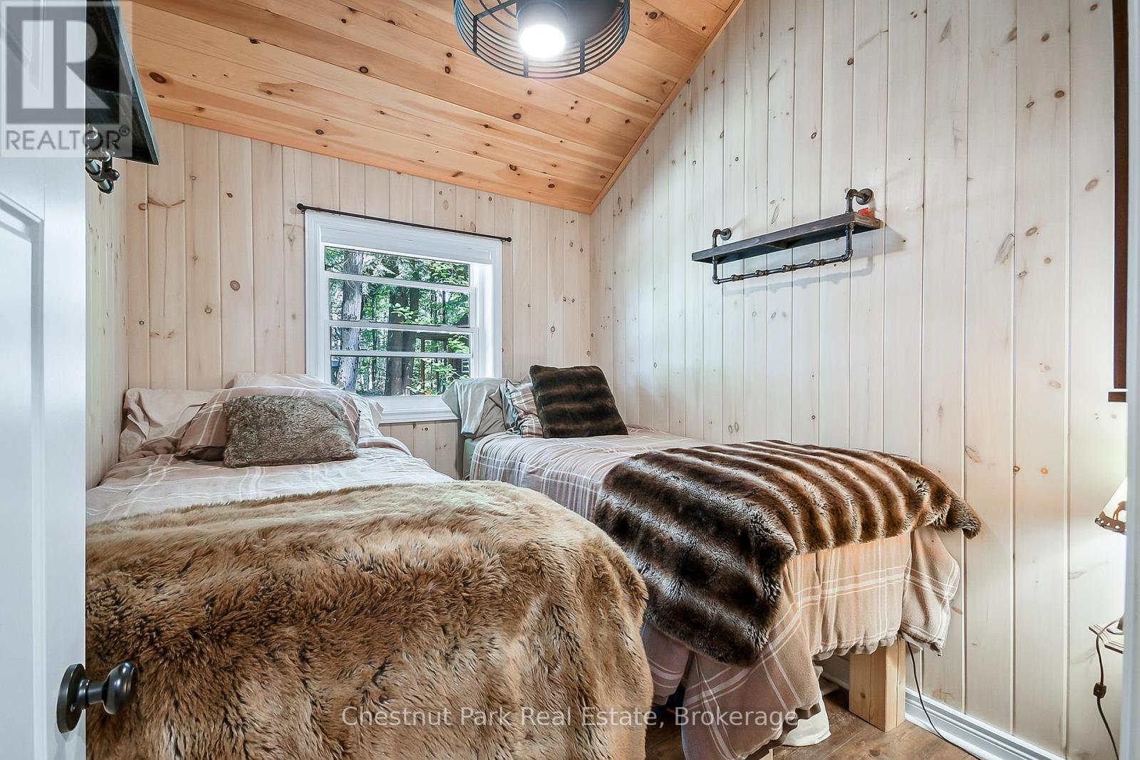 86 Taylor Island, Gravenhurst, Ontario  P1P 1R2 - Photo 35 - X12363817