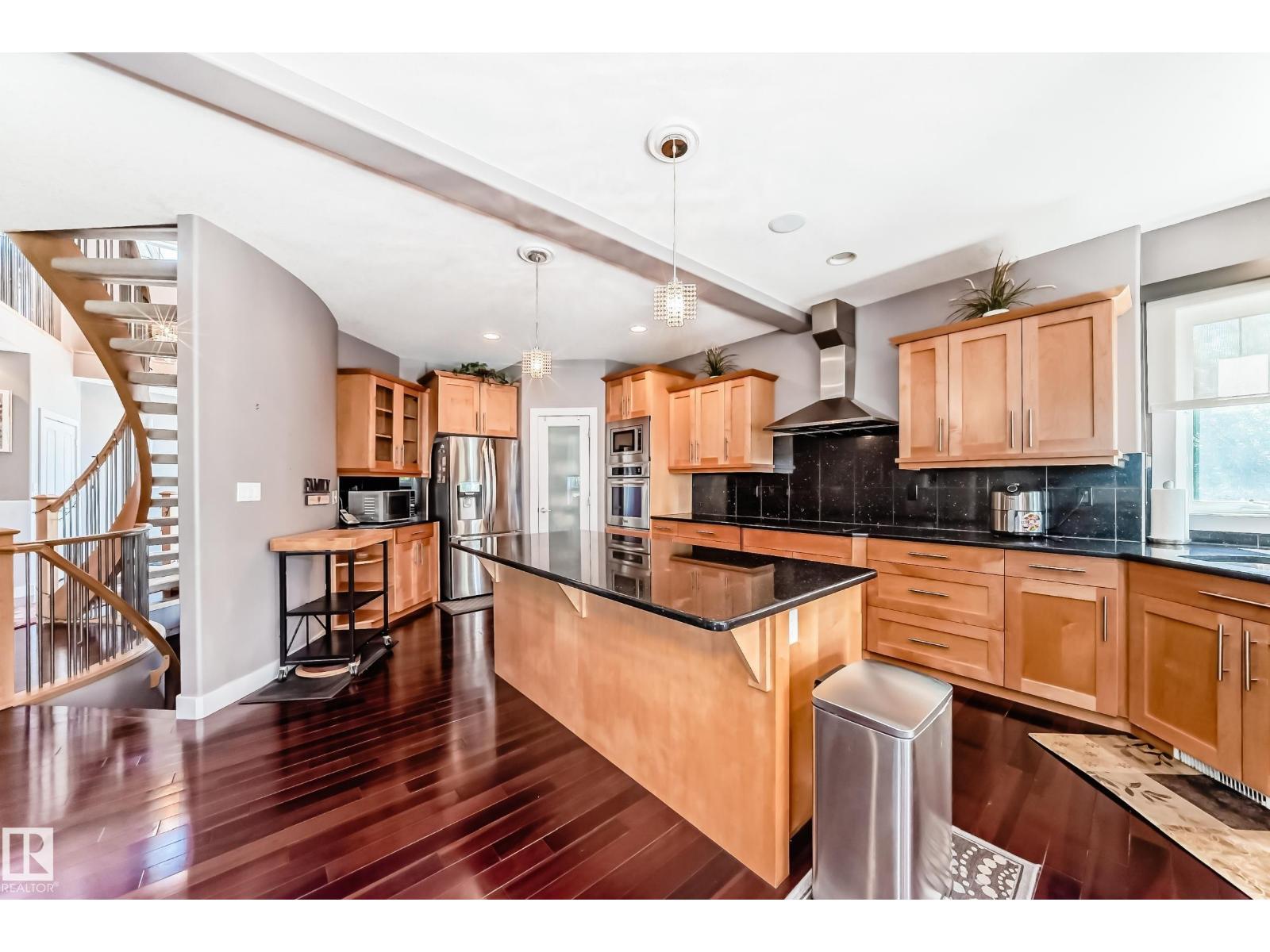 3304 Mccall Co Nw, Edmonton, Alberta  T6R 3V3 - Photo 12 - E4454667