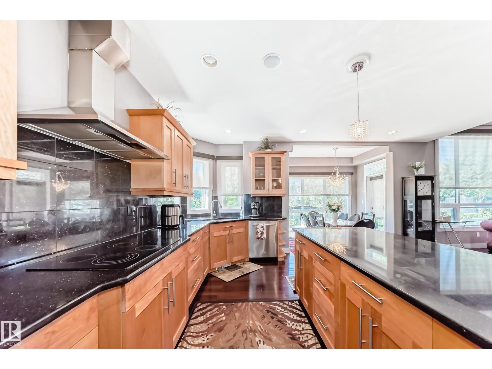 3304 Mccall Co Nw, Edmonton, Alberta  T6R 3V3 - Photo 14 - E4454667