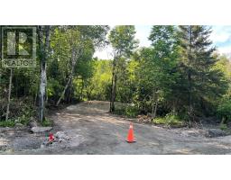511 Deer Lake
