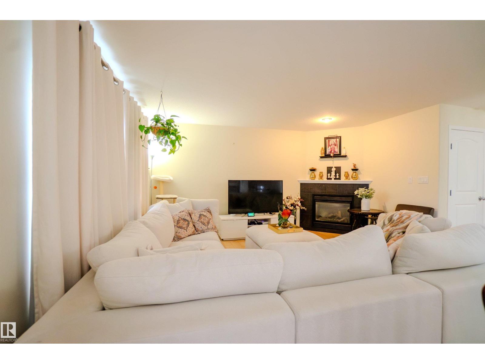 1912 Hammond Place Nw, Edmonton, Alberta  T6M 0K3 - Photo 10 - E4454669