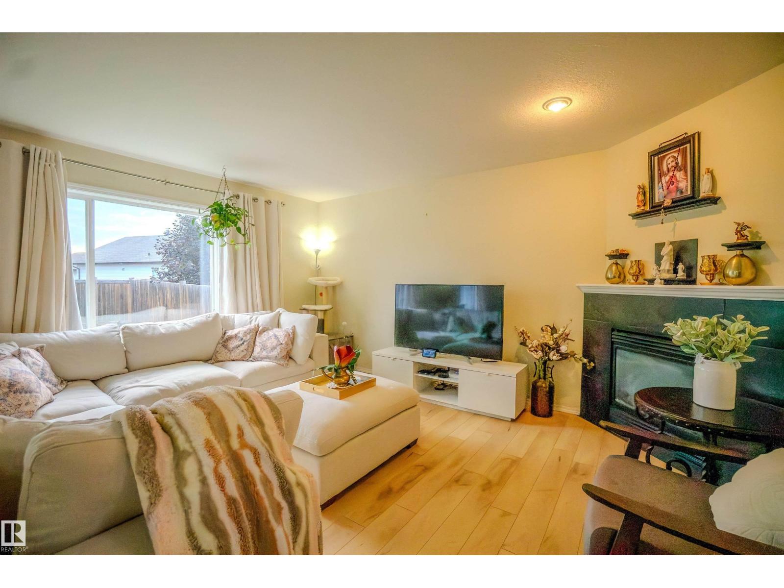 1912 Hammond Place Nw, Edmonton, Alberta  T6M 0K3 - Photo 8 - E4454669