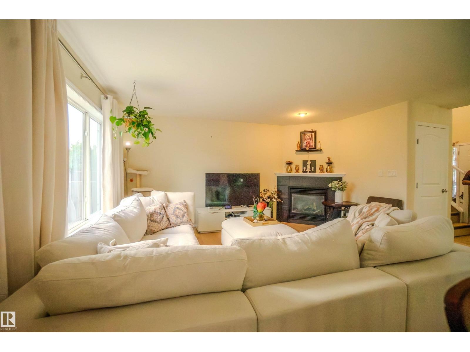 1912 Hammond Place Nw, Edmonton, Alberta  T6M 0K3 - Photo 9 - E4454669