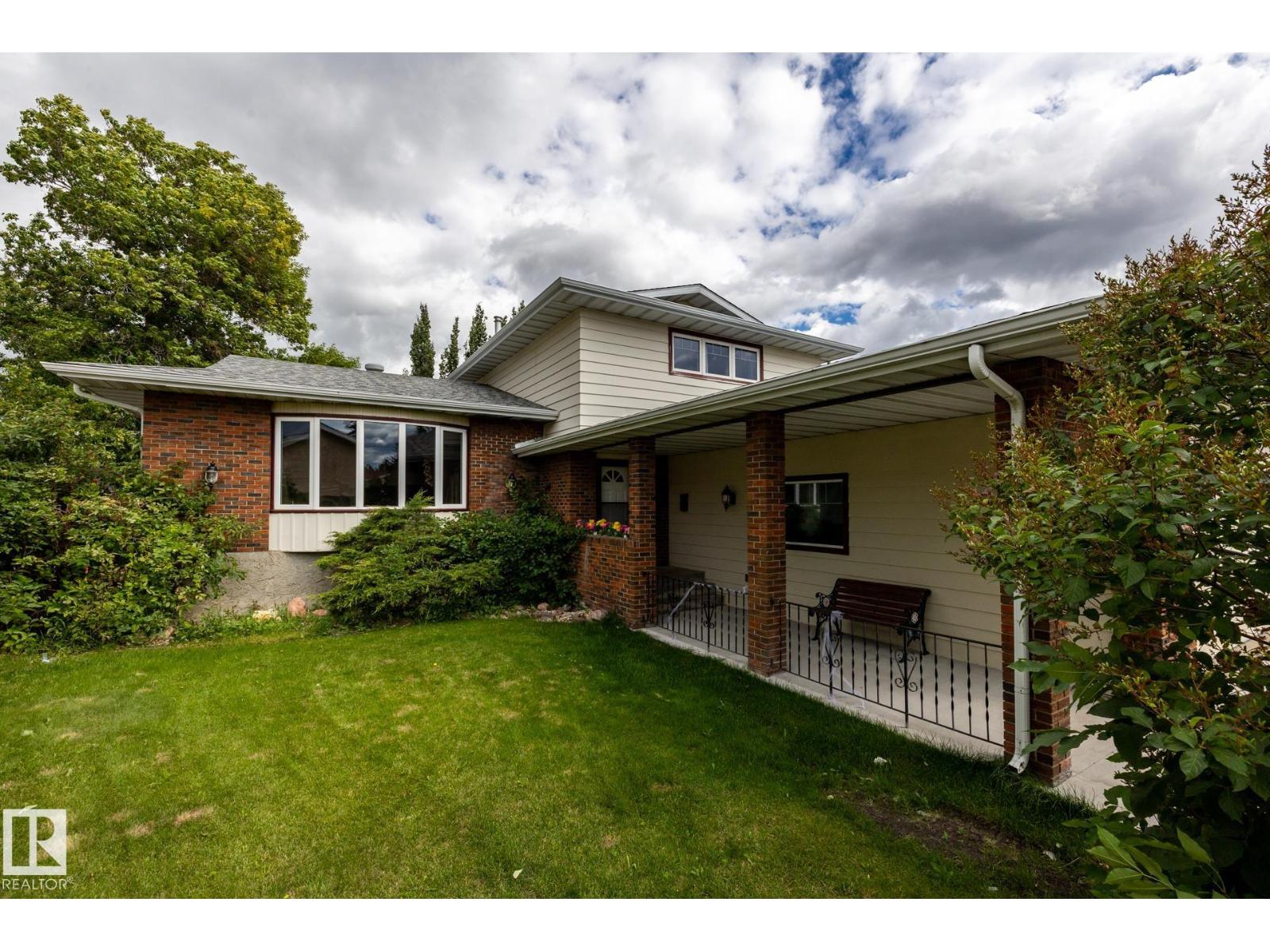 10820 170 Avenue Nw Nw, Edmonton, Alberta  T5X 3E6 - Photo 2 - E4454672