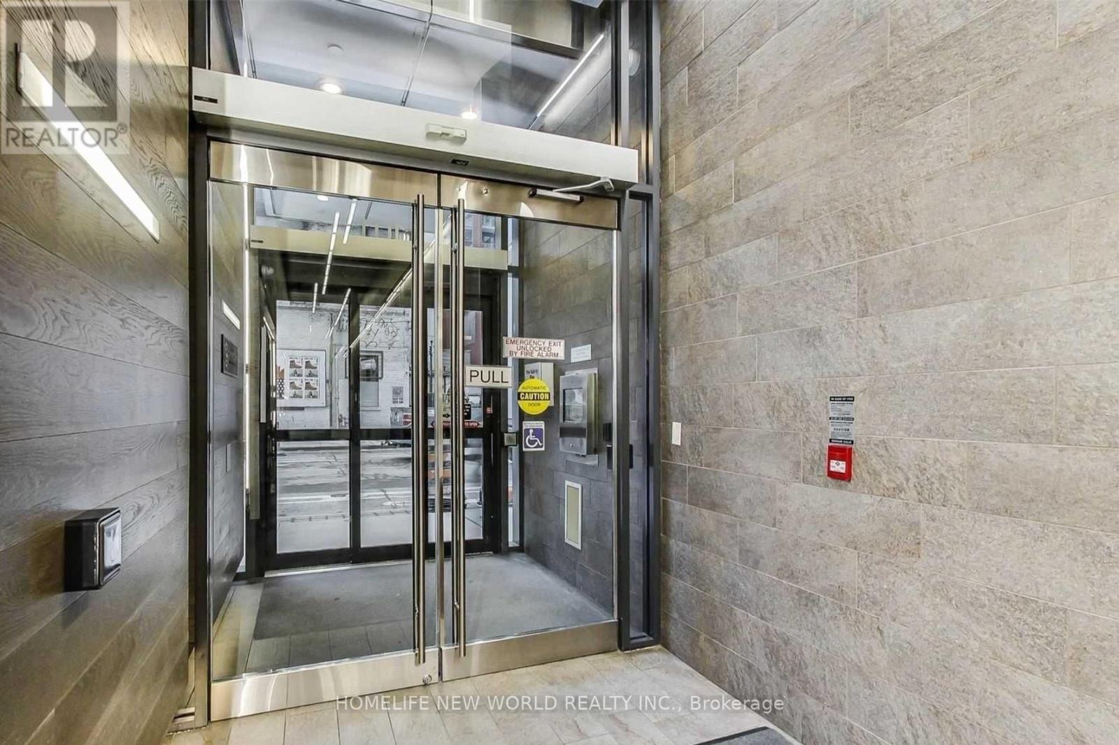 617 - 101 Peter Street, Toronto, Ontario  M5V 0G6 - Photo 14 - C12363862