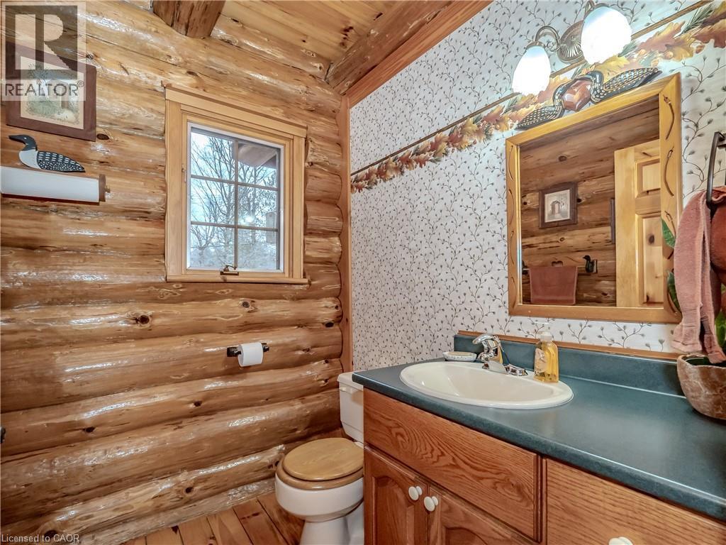 1696 Highway 118 E, Bracebridge, Ontario  P1L 1X1 - Photo 13 - 40762636