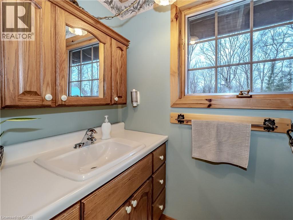 1696 Highway 118 E, Bracebridge, Ontario  P1L 1X1 - Photo 27 - 40762636
