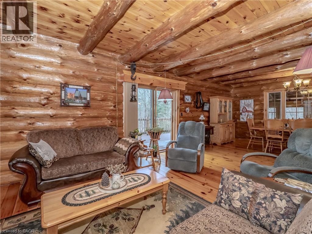 1696 Highway 118 E, Bracebridge, Ontario  P1L 1X1 - Photo 5 - 40762636