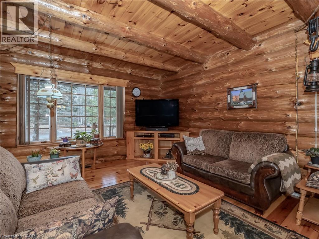 1696 Highway 118 E, Bracebridge, Ontario  P1L 1X1 - Photo 6 - 40762636